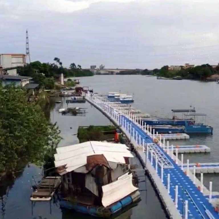 Canal Vessel Repair Station Heavy-duty floating repair platform