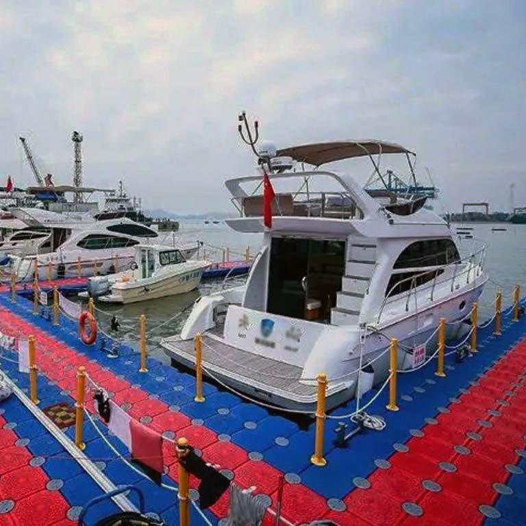 Commercial-floating-boat-dock-system