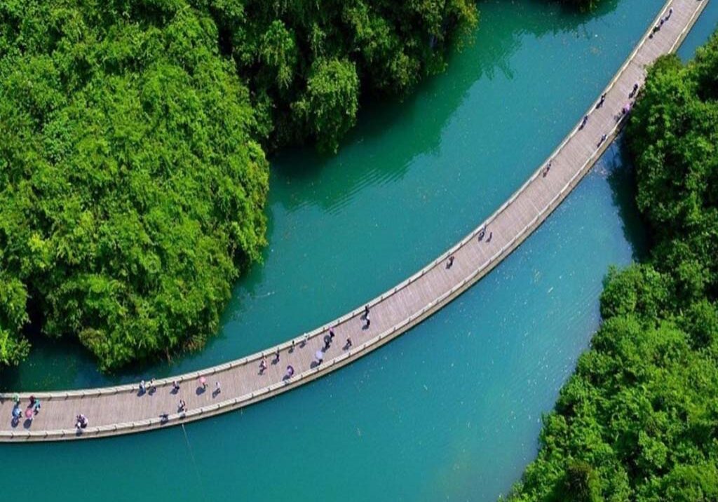 Municipal-floating-bridge-public-infrastructure