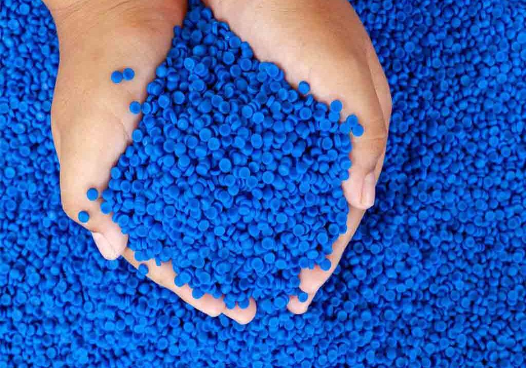 hdpe-recyclable-material-closeup 100% Recyclable HDPE Floating Pontoon Material