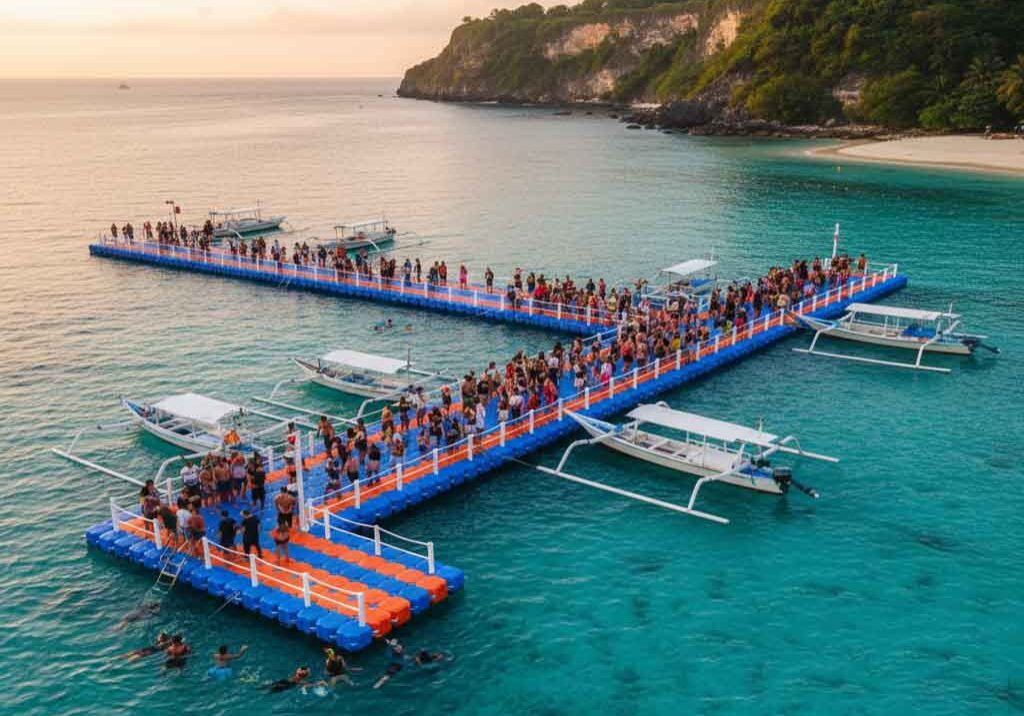 Nusa Penida success with modular HDPE floating dock in Indonesia
