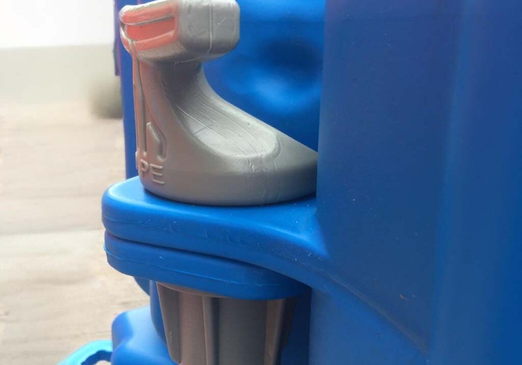 How to Choose Floating Dock Accessories: Cleats, Ladders & Bumpers for Safe Docking